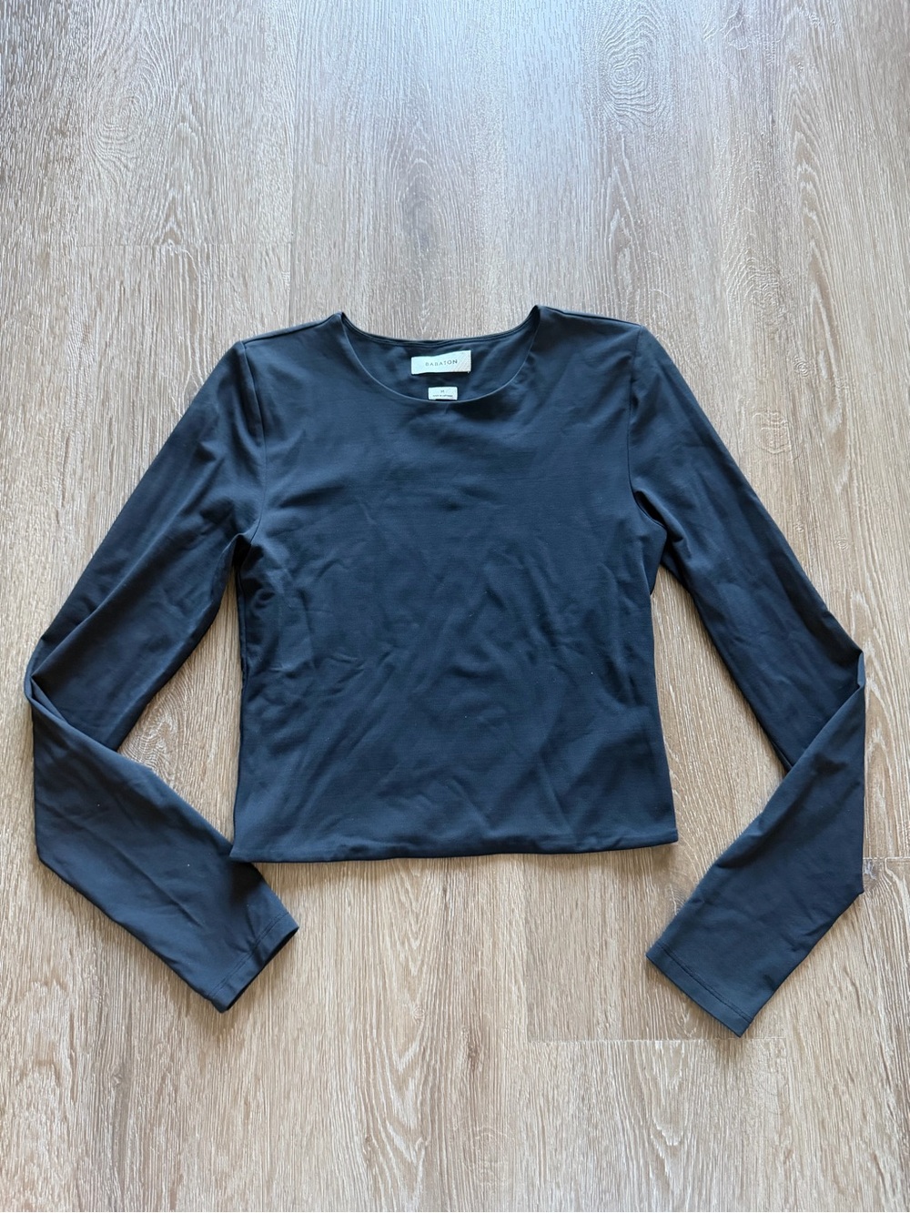 Aritzia Babaton Contour Black Long-Sleeve Crewneck Top